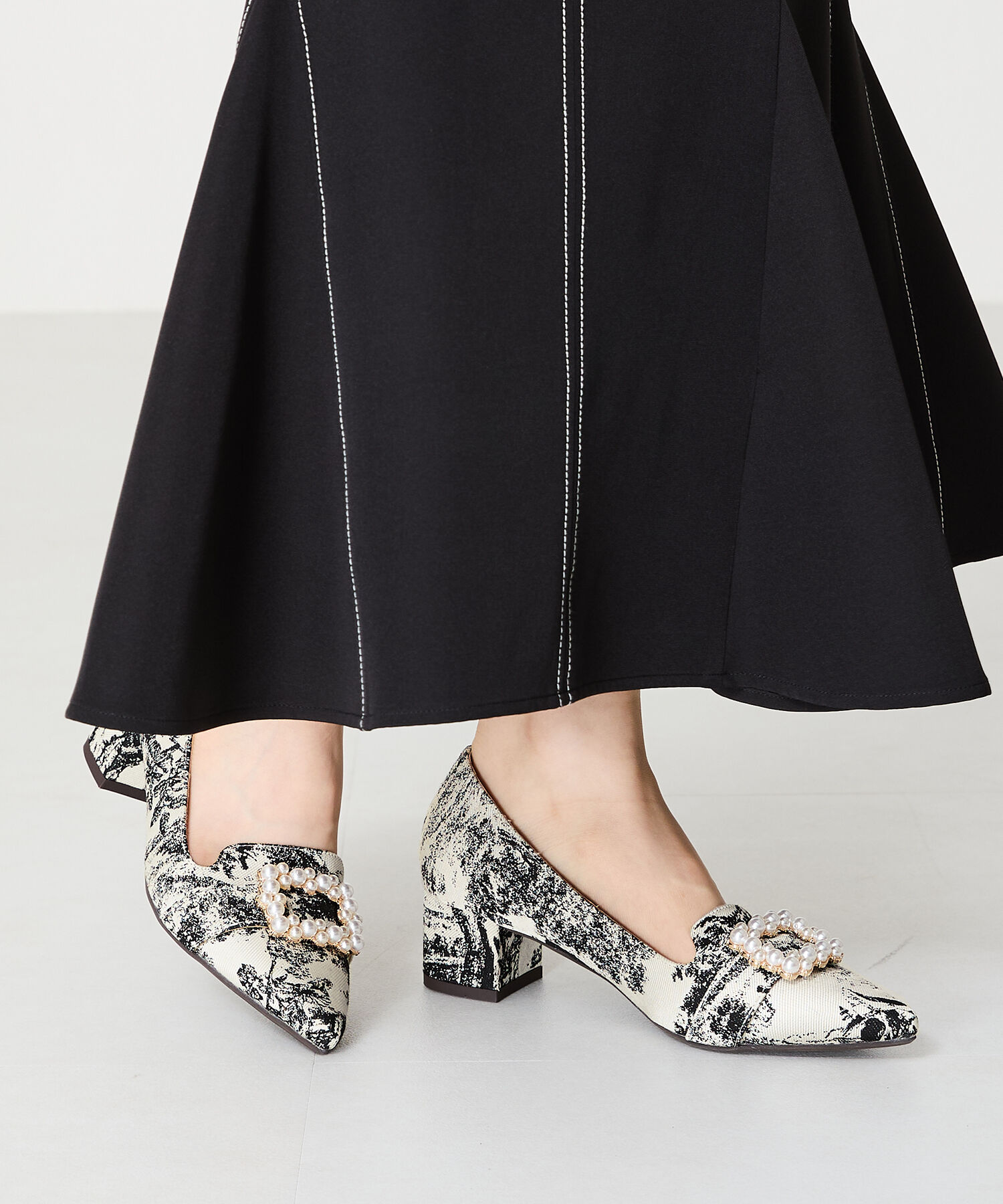 ORiental TRaffic「パール モチーフ ヒール オペラ パンプス /41312」|パンプス|BLACK/WHITE