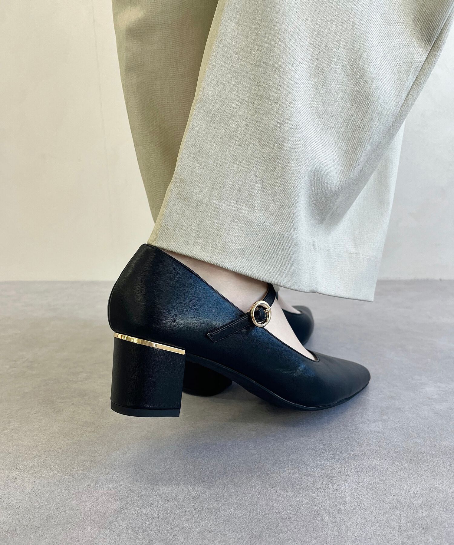 WA Oriental TRaffic「ポインテッドトゥストラップパンプス/52103」|パンプス|