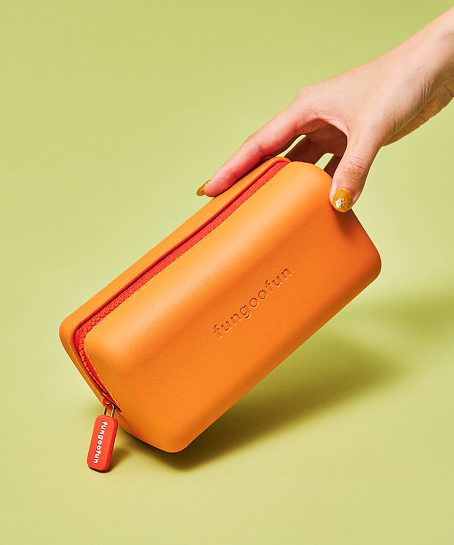 fungoofun「【WEB限定】EVA長方形マルチポーチ/G-0021 ポーチ 人気 トレンド 売れてる 軽量 柔らかい」|ハンドバッグ|