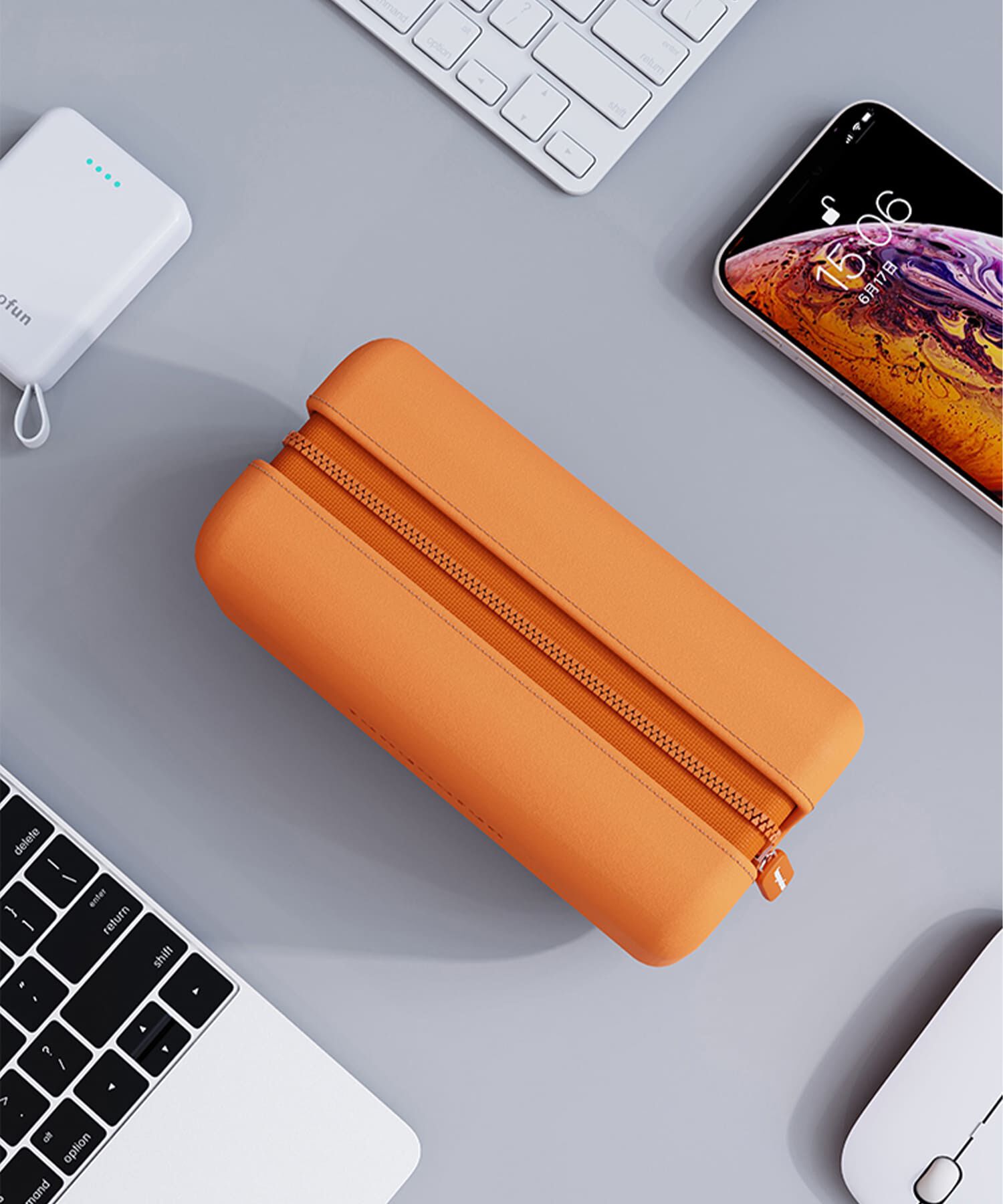 fungoofun「【WEB限定】EVA長方形マルチポーチ/G-0021 ポーチ 人気 トレンド 売れてる 軽量 柔らかい」|ハンドバッグ|