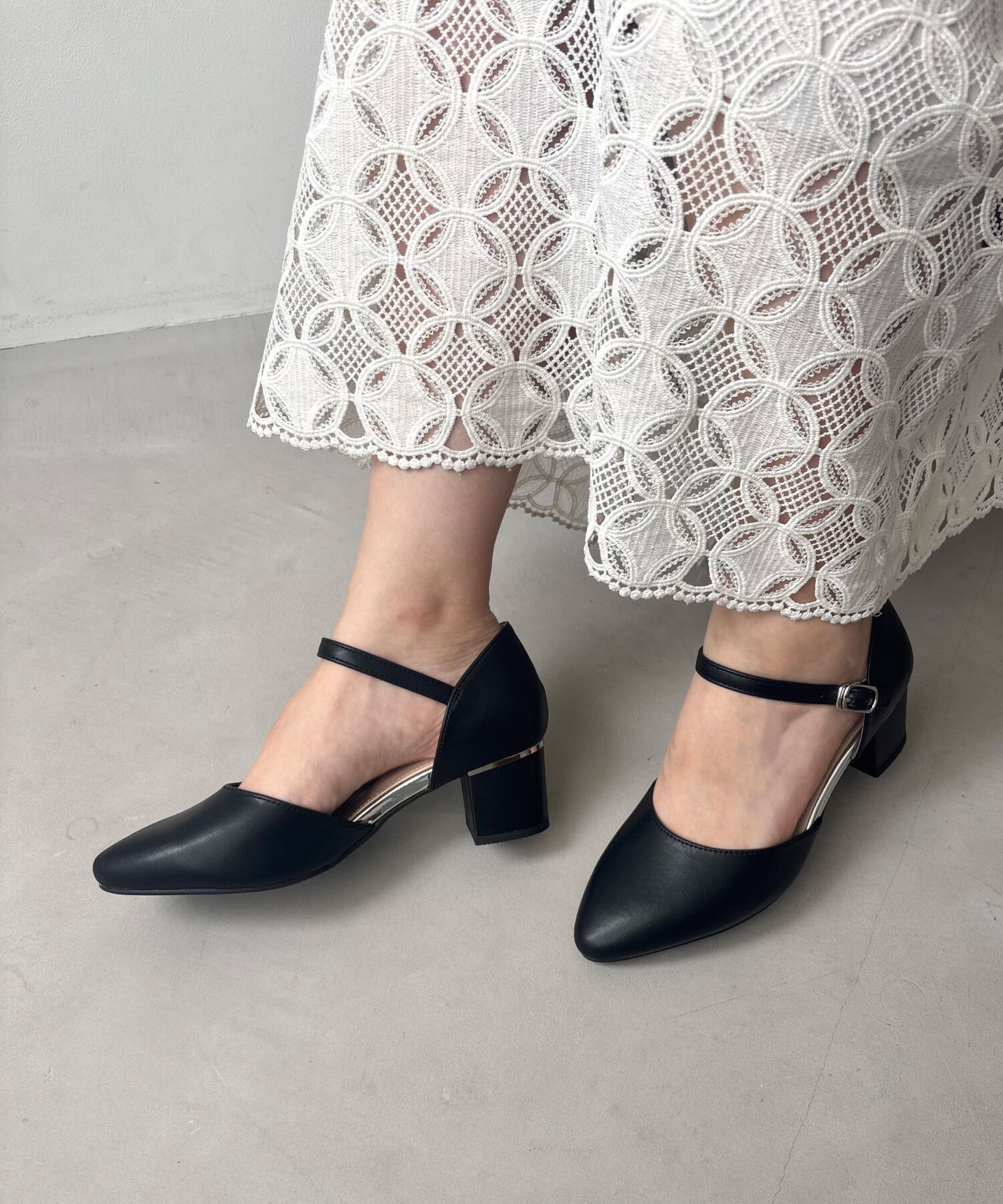 ORiental TRaffic「【WEB限定】アーモンドトゥ セパレートパンプス /55103 ストラップパンプス 太ヒール オフィス」|パンプス|