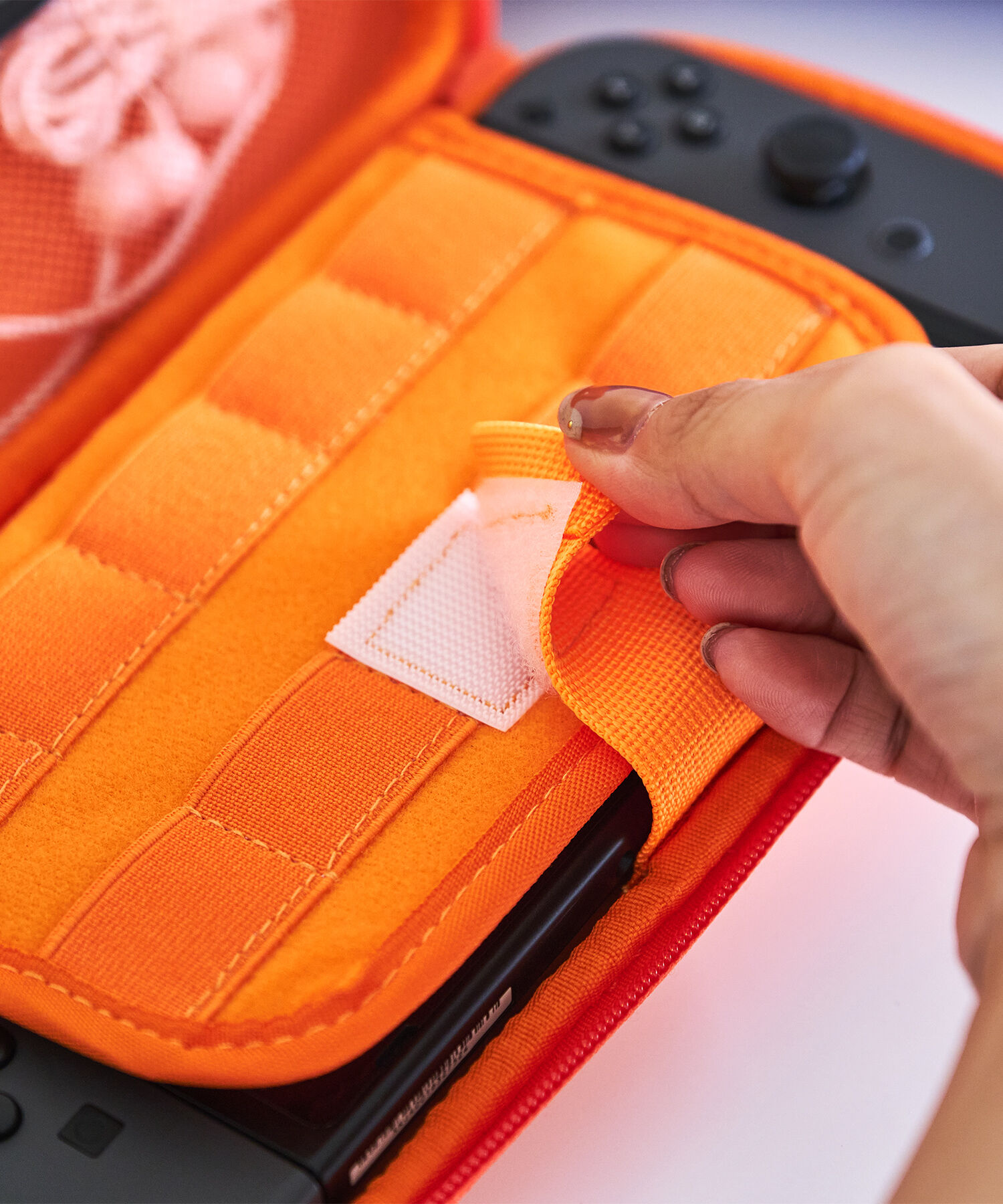 fungoofun「【WEB限定】EVAゲーム機ケース/G-0023」|ハンドバッグ|