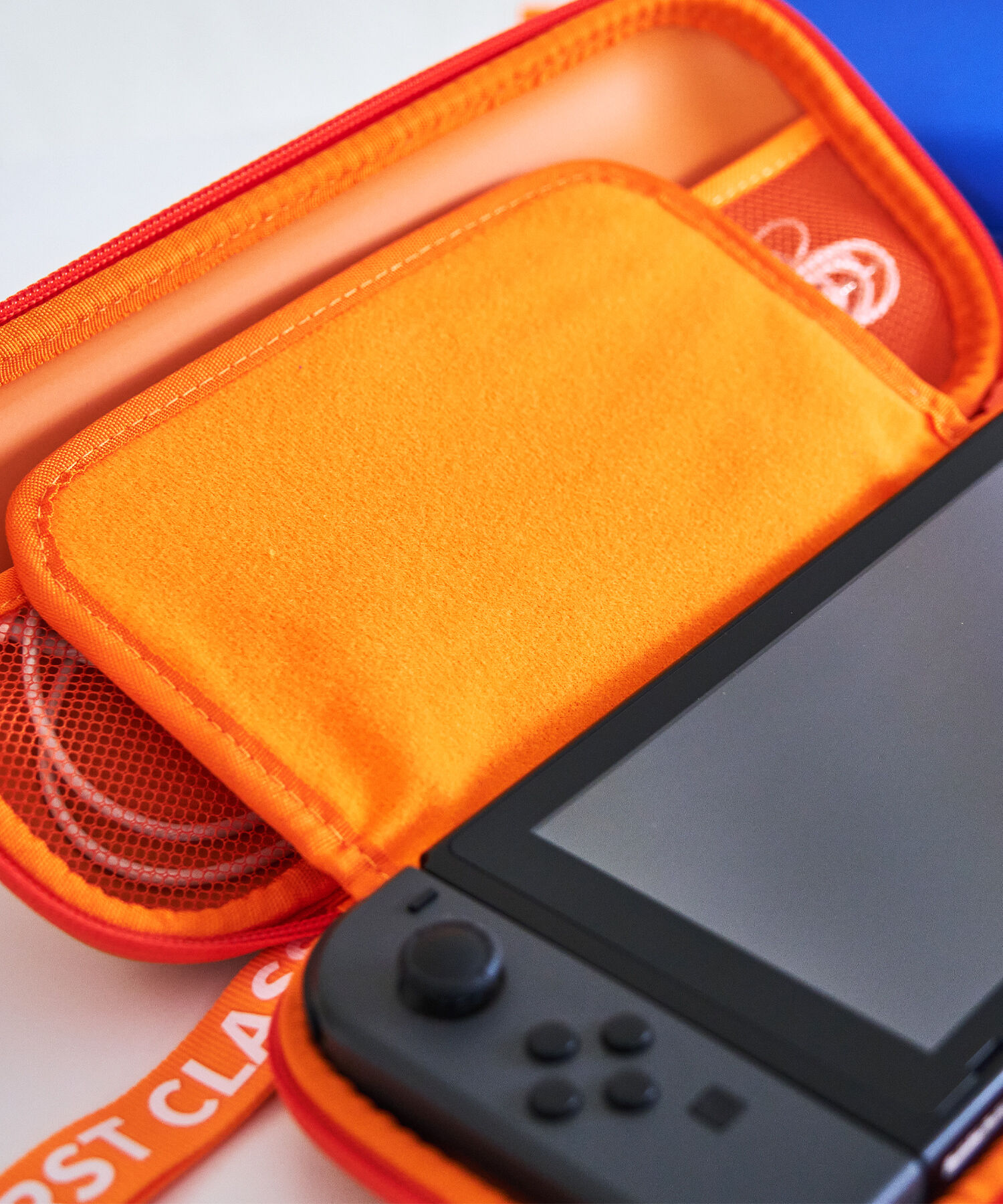 fungoofun「【WEB限定】EVAゲーム機ケース/G-0023」|ハンドバッグ|