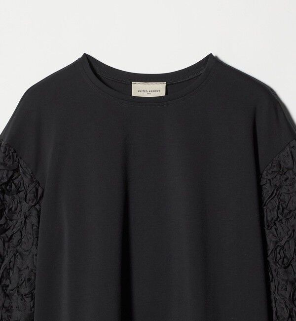 UNITED ARROWS「エンブロイダリーフラワー ショルダーコンビ カットソー」|Tシャツ・カットソー|