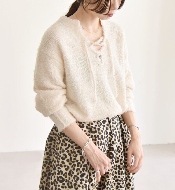 quaranciel「quaranciel:〈手洗い可能〉フェザーヤーン レースアップ ラメ スキッパー ニット」|ニット・セーター|