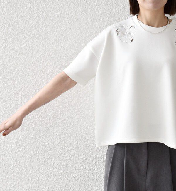 SHIPS any「SHIPS any:〈洗濯機可能〉エンブロイダリー ショートスリーブ プルオーバー」|Tシャツ・カットソー|