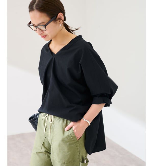 FRAMeWORK「≪予約≫Vネックドレープニュアンスプルオーバー」|シャツ・ブラウス|ブラック