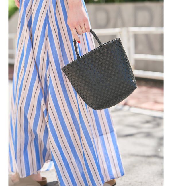 Spick and Span「《予約》NHE/ニエ VUA MID」|ハンドバッグ|ブラック