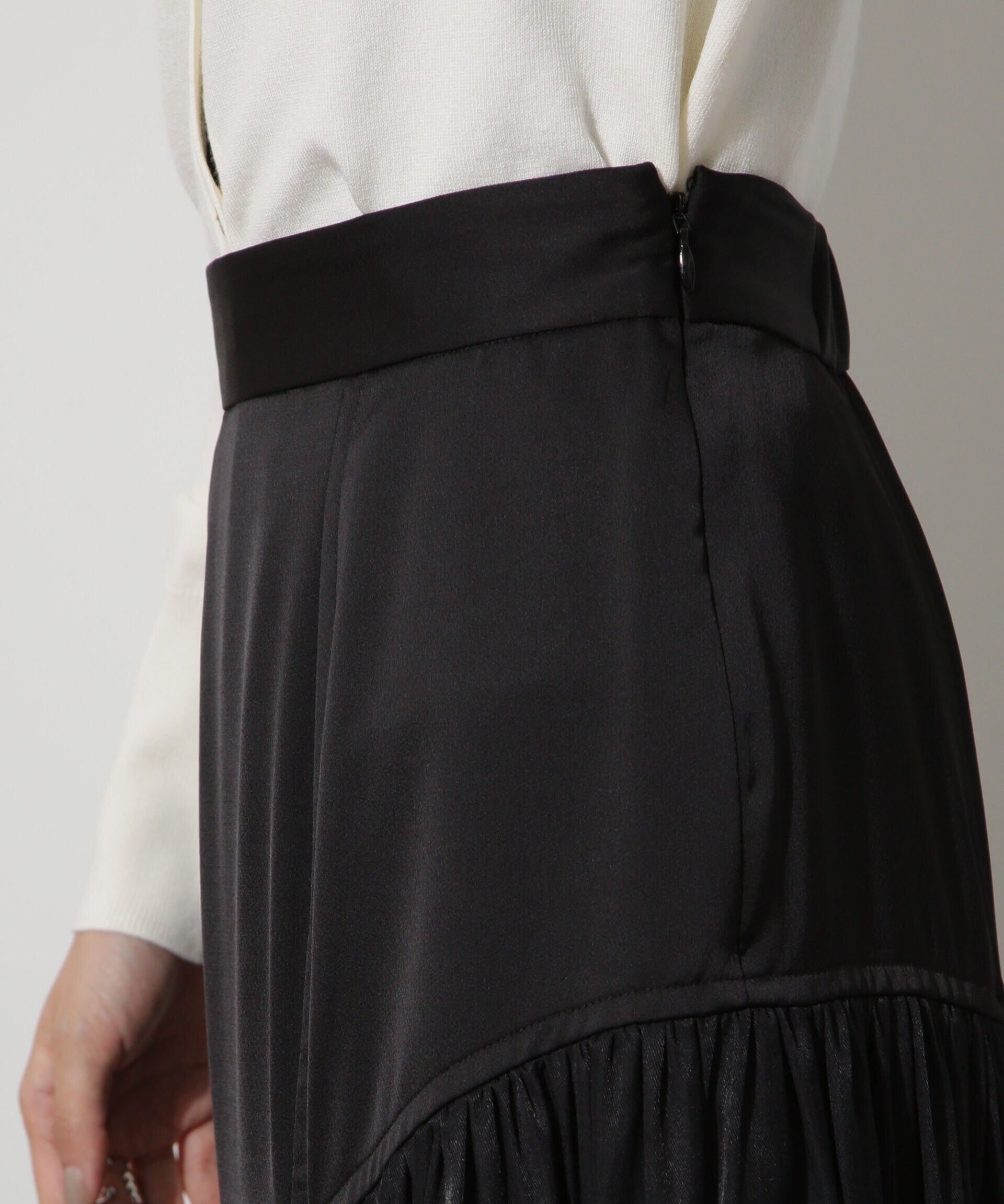 nano･universe「サイド切り替えサテンスカート」|スカート|