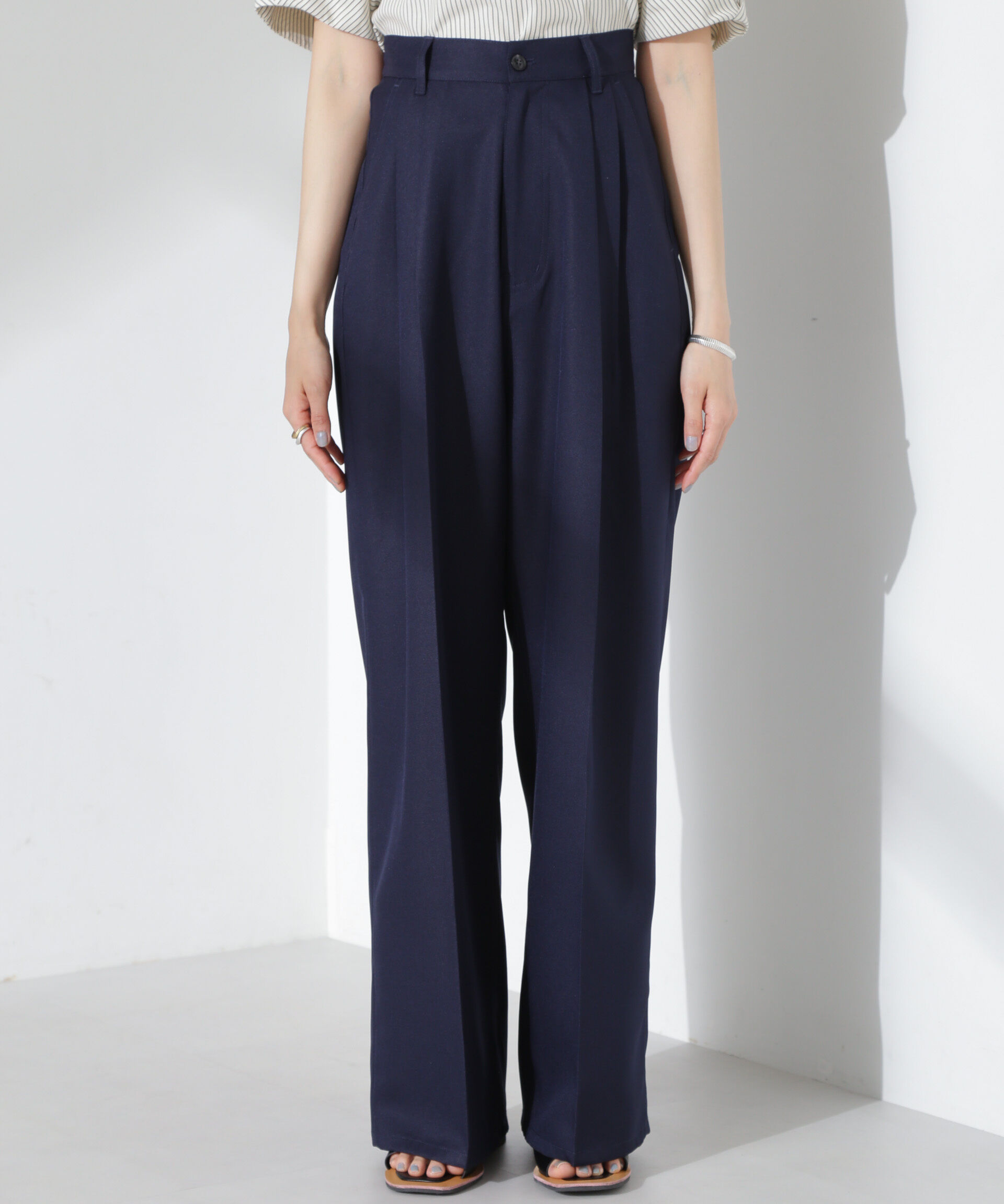 nano･universe「ツータックワイドパンツ」|チノ|