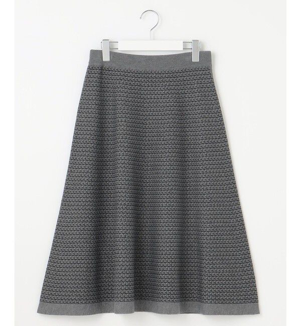 自由区「【WEB限定カラーあり・洗える】リバーシブルニット セットアップ(プルオーバー&times;フレアスカート)」|スーツ|