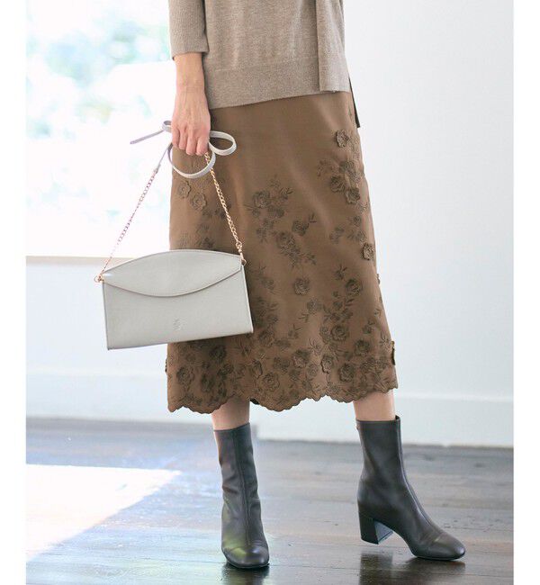 自由区「【SHIHOさん着用】エンブロイダリー スカート」|スカート|モカ