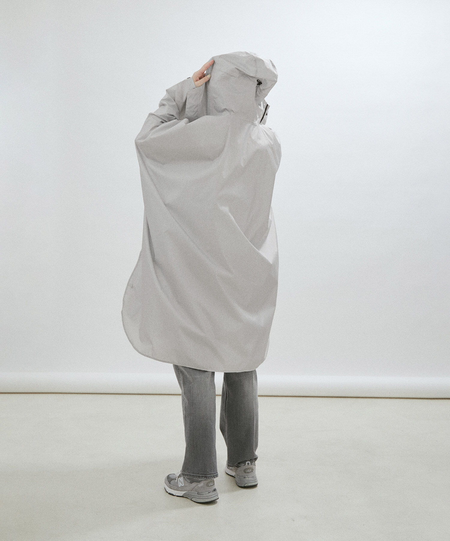 SALON adam et rope'「【雑誌掲載】【KiU for SALON】[ポーチ付き]別注レインポンチョ」|レインコート|