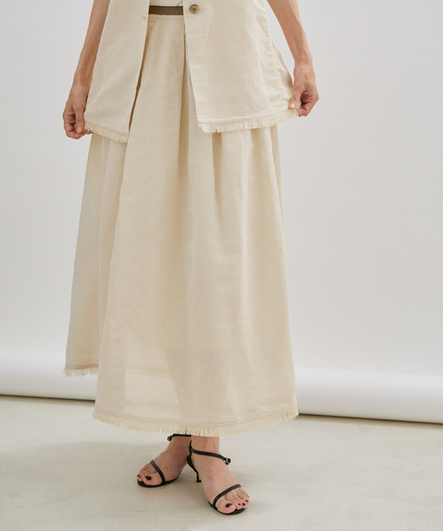 SALON adam et rope'「【NIPPON CULTURE】[抗菌・消臭]葦和紙タックロングスカート」|スカート|