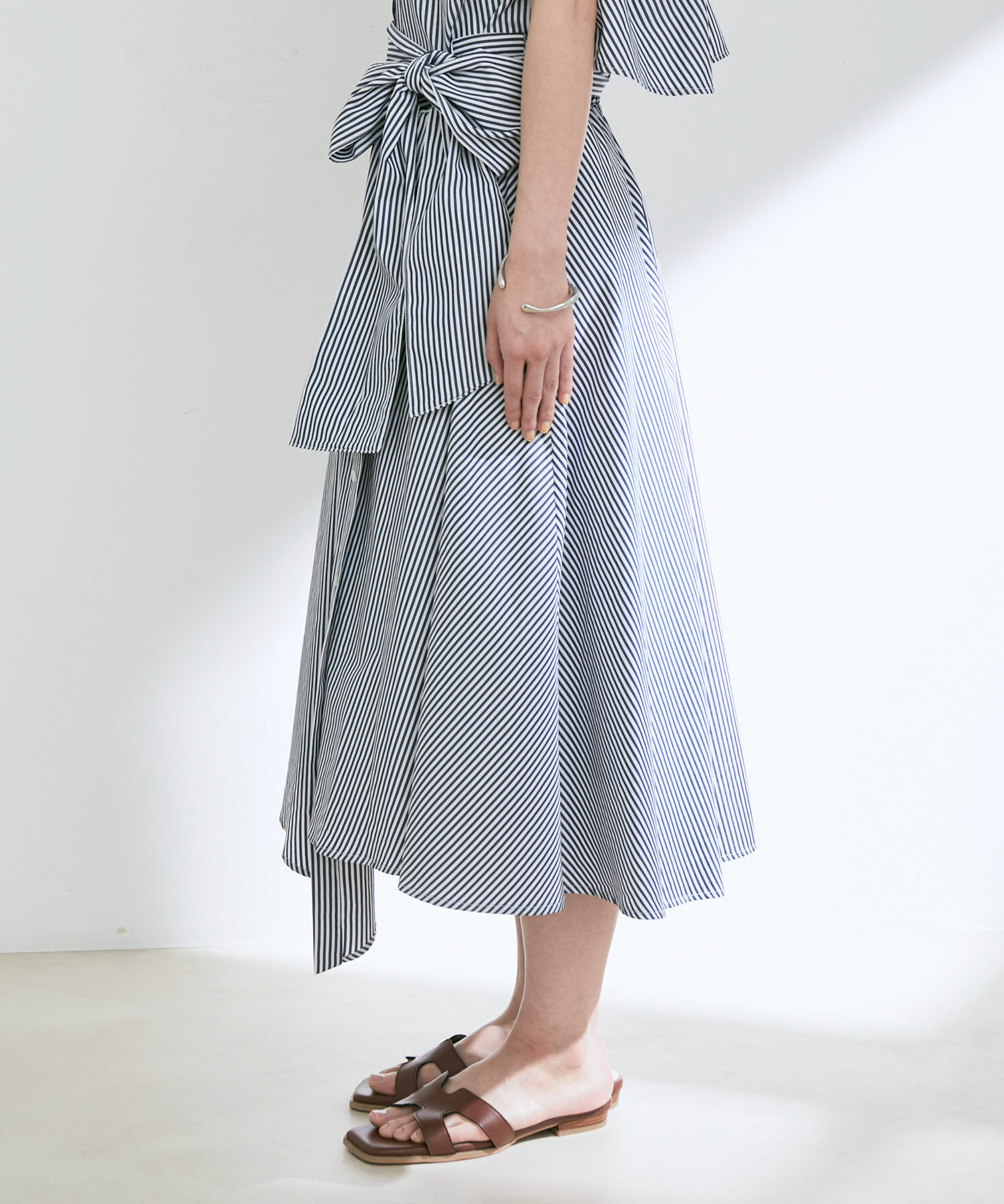 VIS「【セットアップ対応】ストライプ＆無地フロントリボンアシメスカート【sustainable】」|スカート|