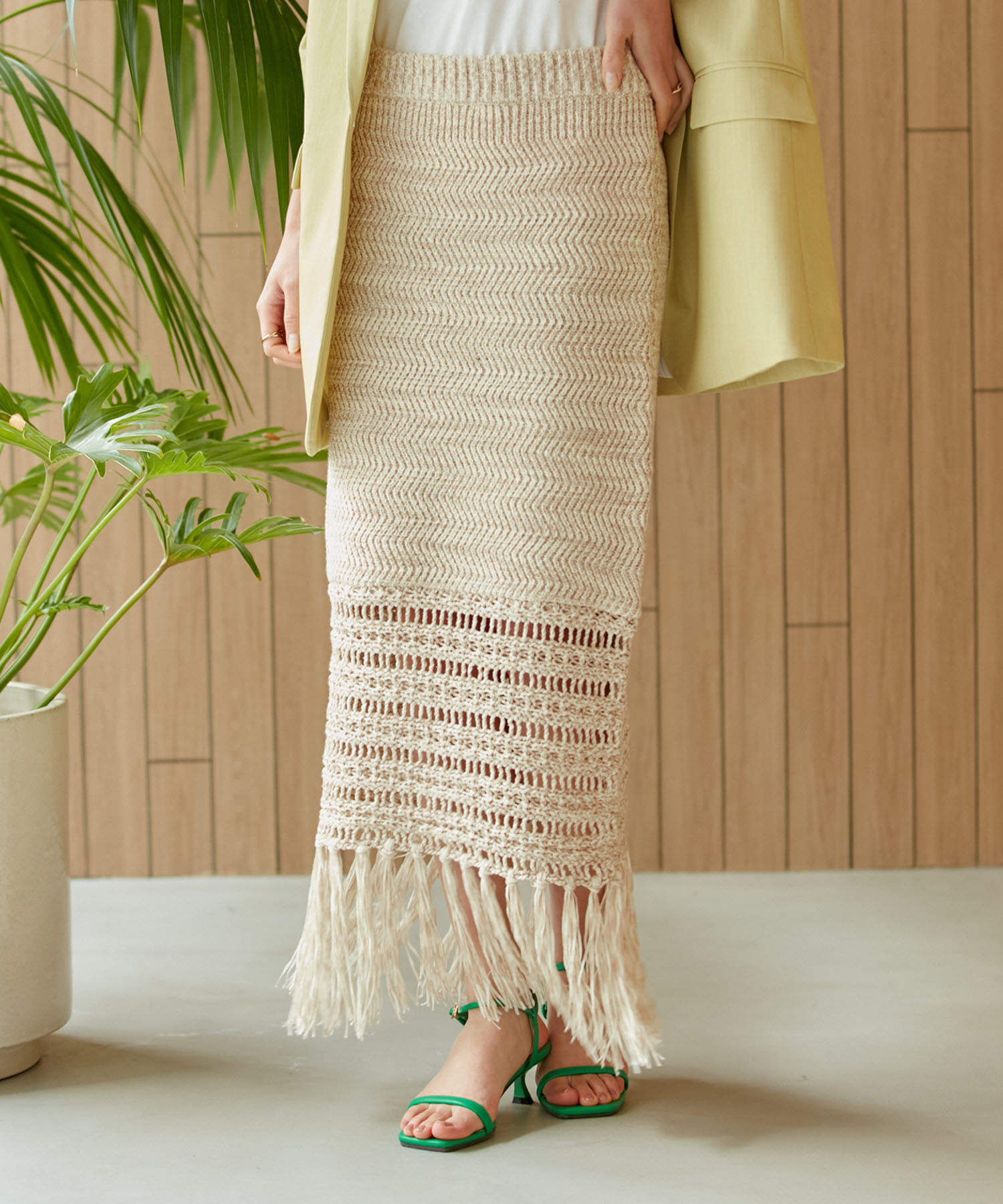 VIS「フリンジクロシェメッシュニットスカート」|スカート|クリーム系(84)