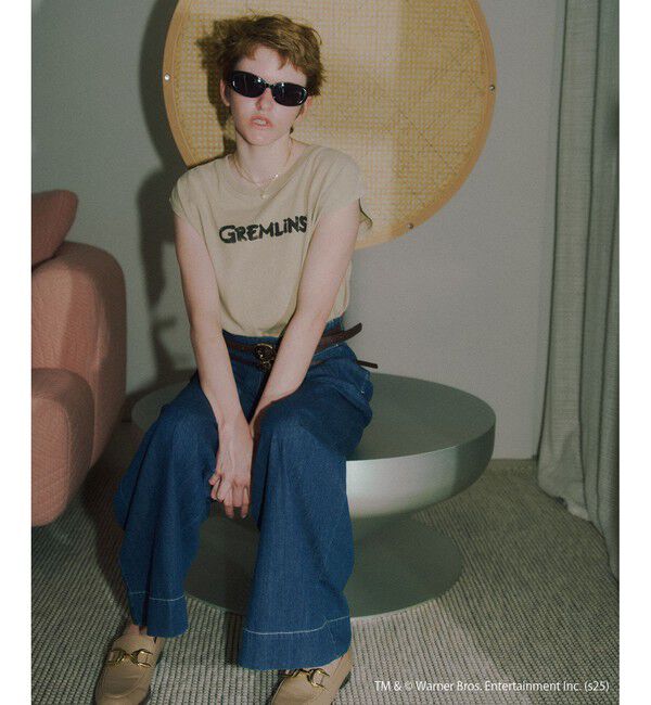 VIS「【グレムリン】VIS別注 ビンテージ風レタリング＆フォトTシャツ」|Tシャツ・カットソー|