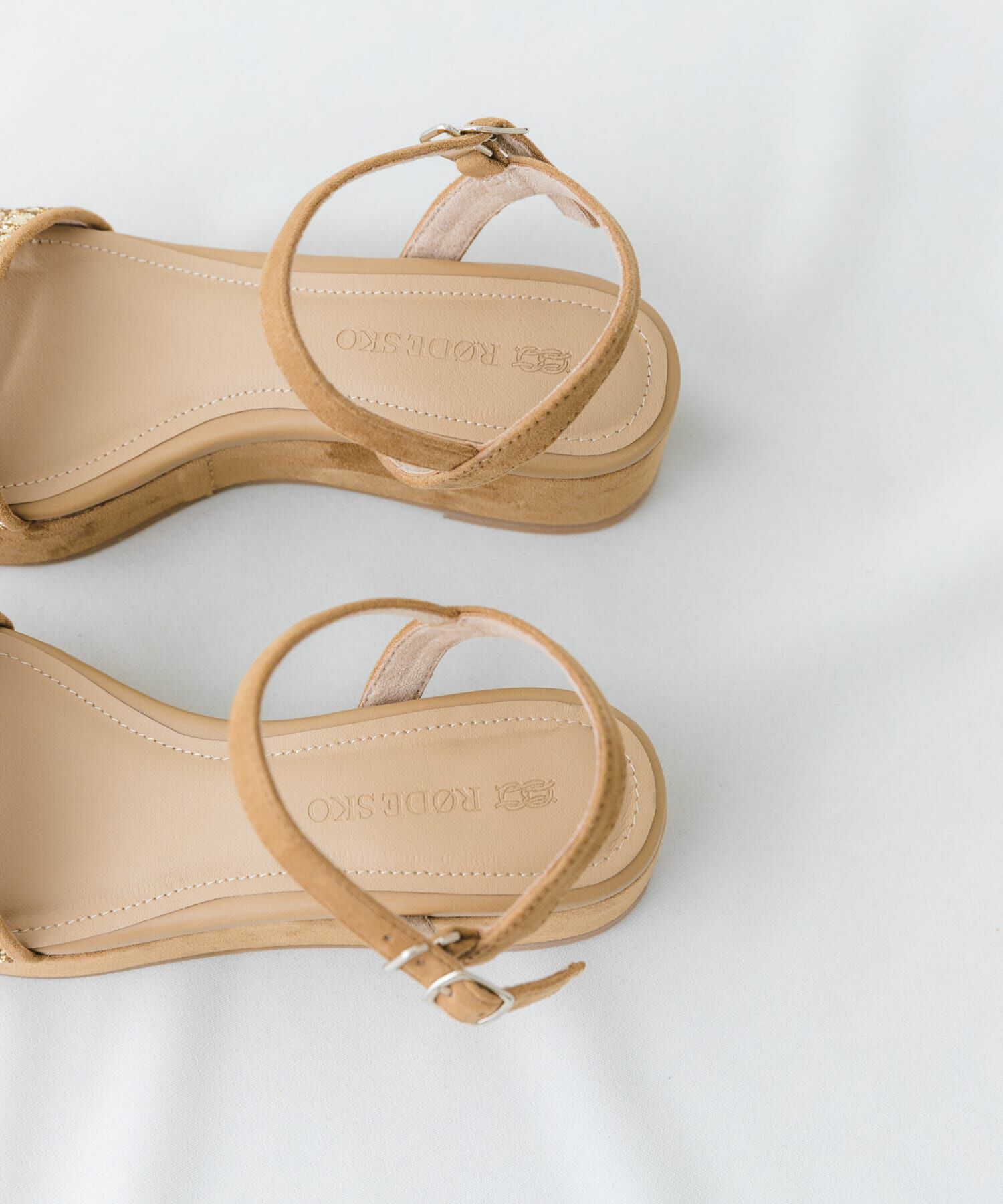 RODE SKO「グリッターアンクルサンダル」|サンダル|