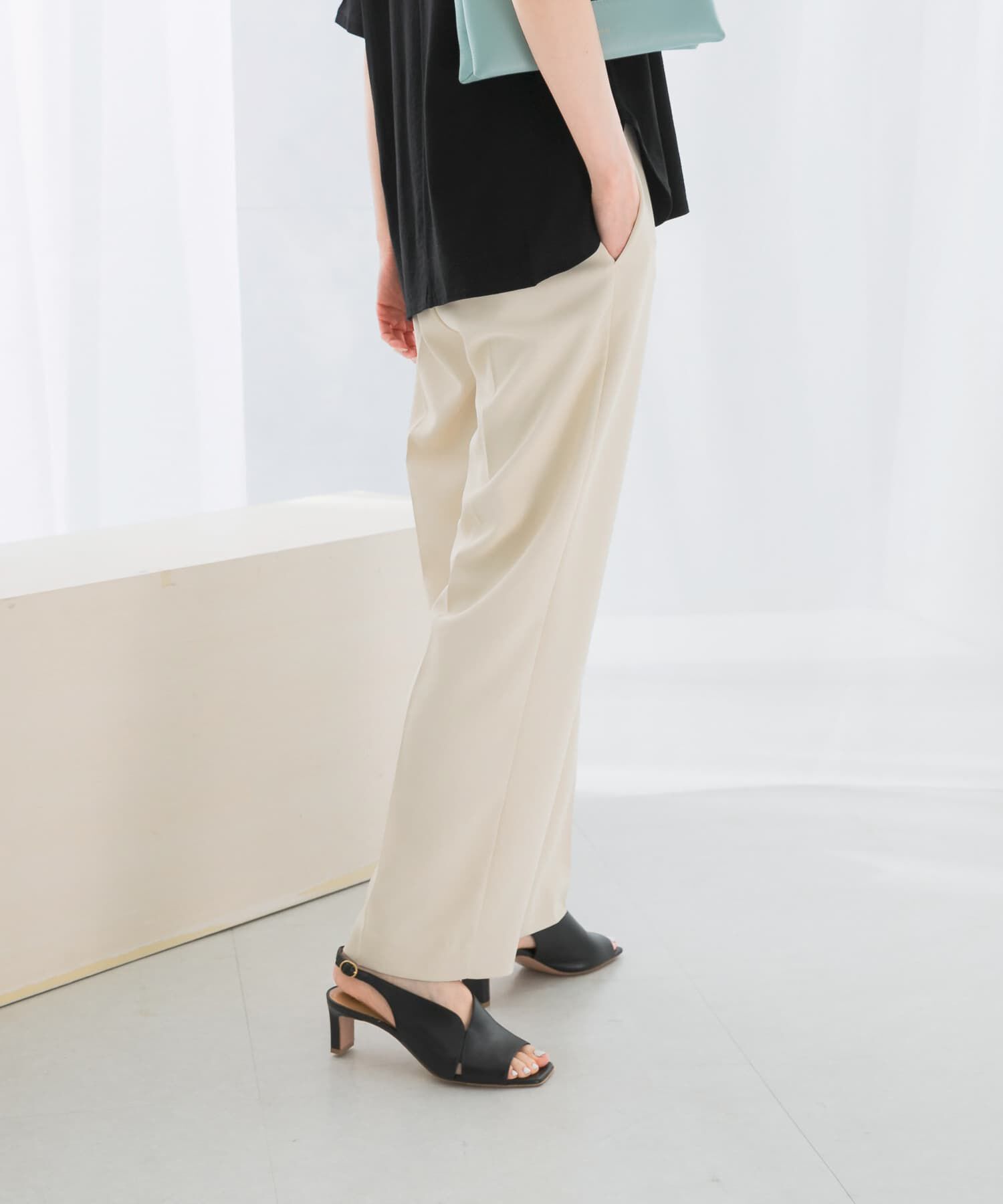 URBAN RESEARCH ROSSO「『WEB/一部店舗限定』『撥水』センタープレスイージーパンツ」|その他|