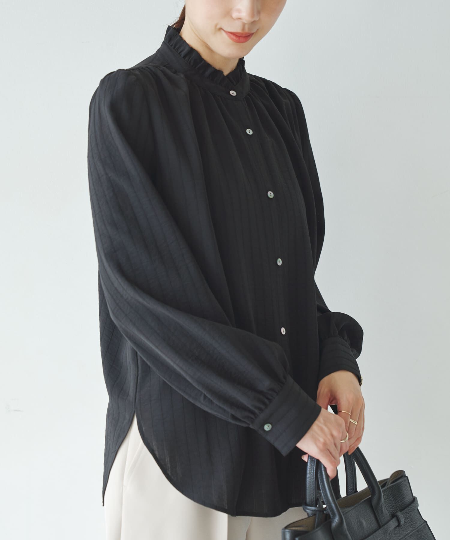 URBAN RESEARCH「ドビーストライプフリルブラウス」|シャツ・ブラウス|