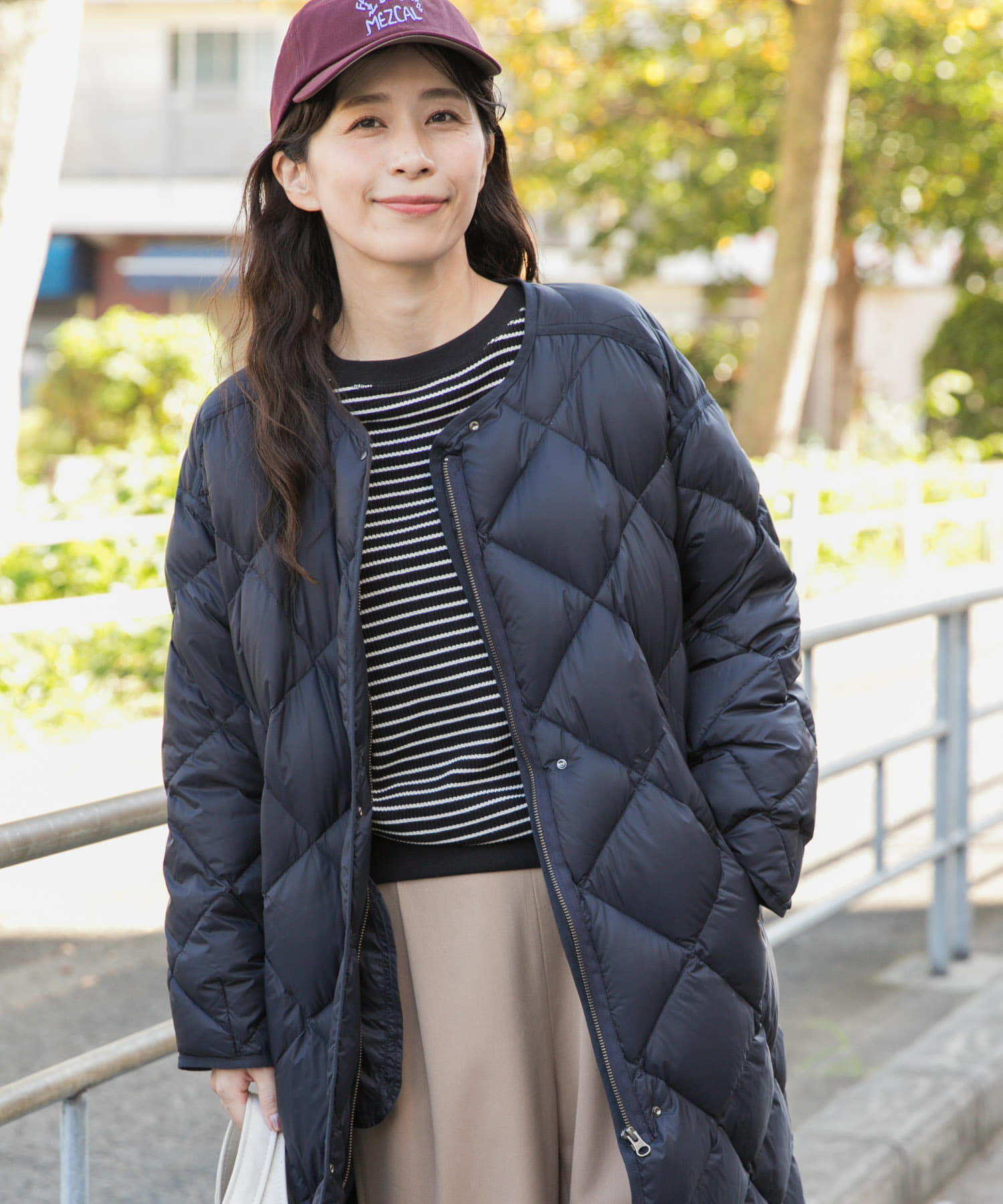 URBAN RESEARCH DOORS「ライトダウンキルトロングコート」|ノーカラーコート|