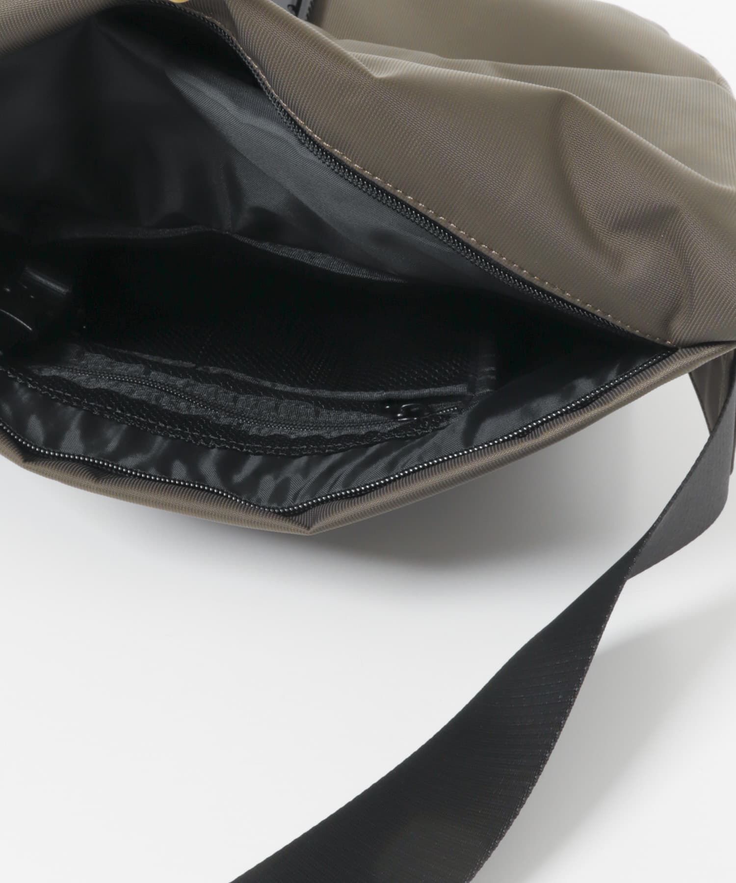 RODE SKO「撥水フィドロックショルダーバッグ L」|ショルダー・メッセンジャー|