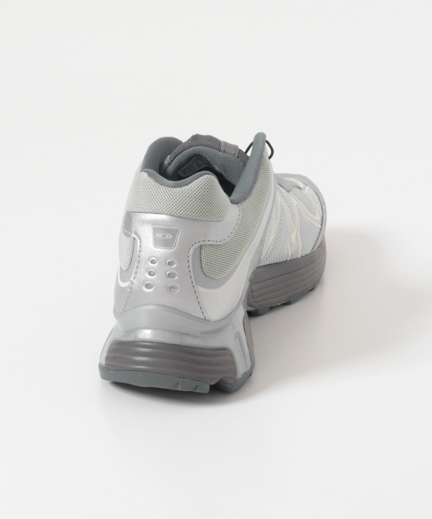 URBAN RESEARCH「『26-30サイズ』SALOMON　EXCLUSIVE XT-WHISPER」|スニーカー|