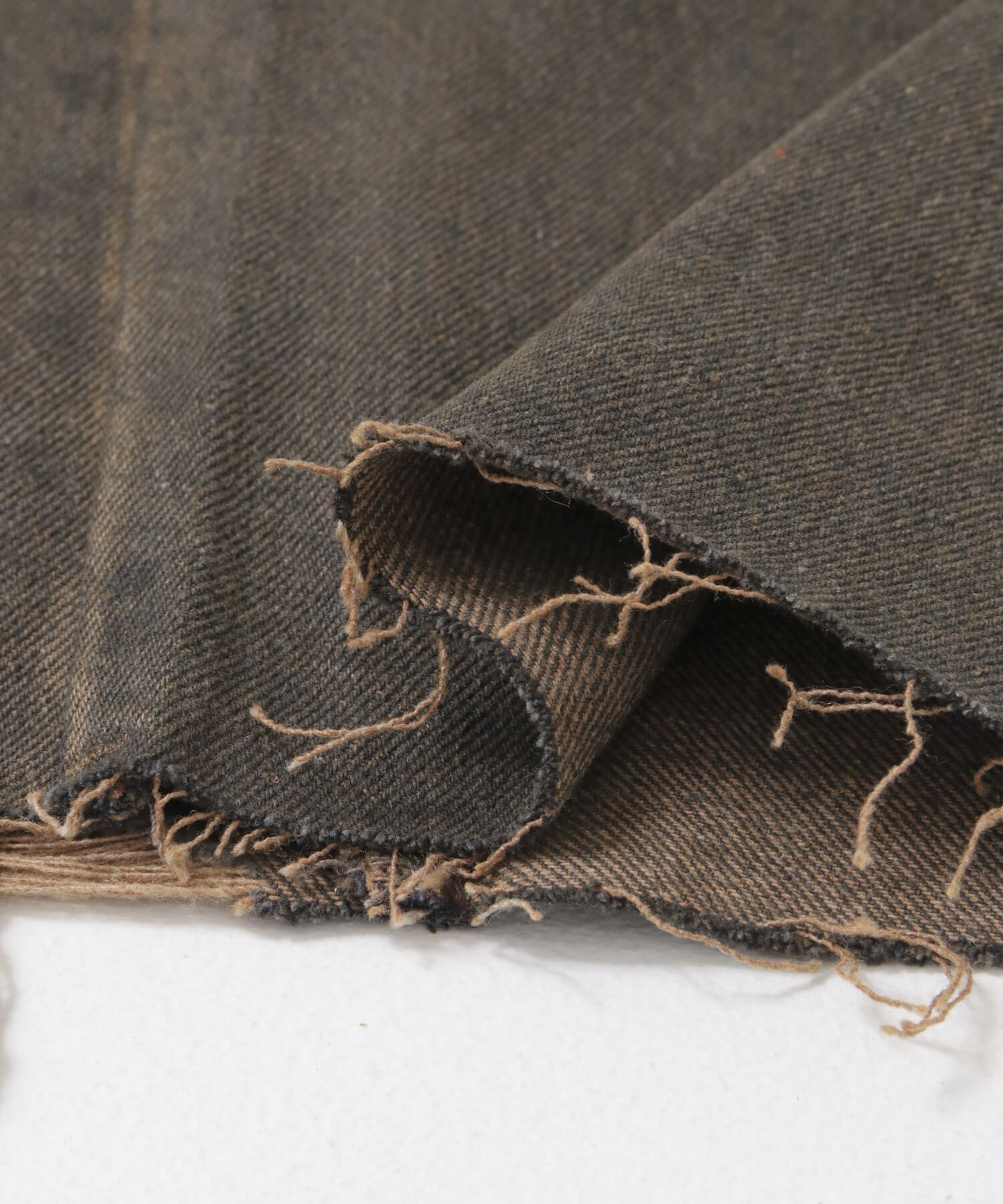 SENSE OF PLACE by URBAN RESEARCH「ダメージストレートデニム」|デニム|