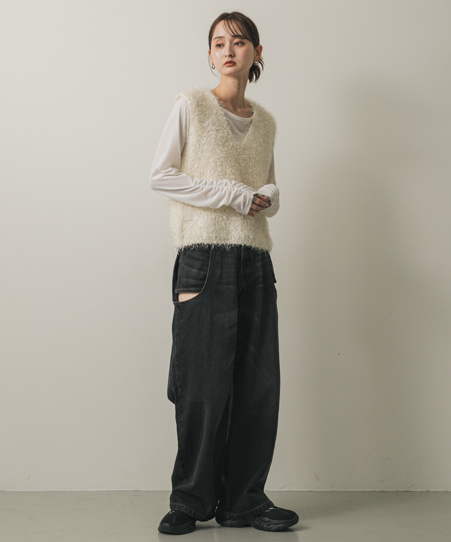 SENSE OF PLACE by URBAN RESEARCH「『WEB/一部店舗限定サイズ』サイドカットアウトデニム」|デニム|