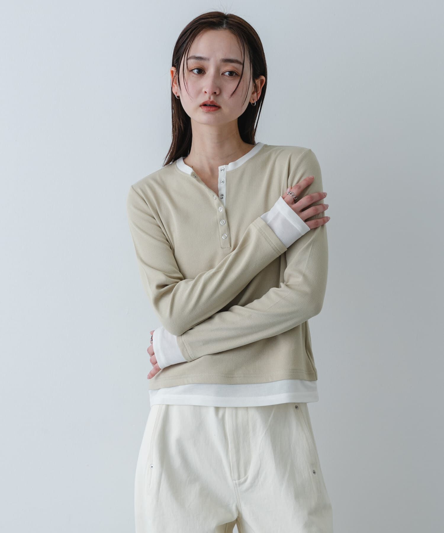 SENSE OF PLACE by URBAN RESEARCH「『洗濯可』ヘンリーネックレイヤードトップ」|Tシャツ・カットソー|