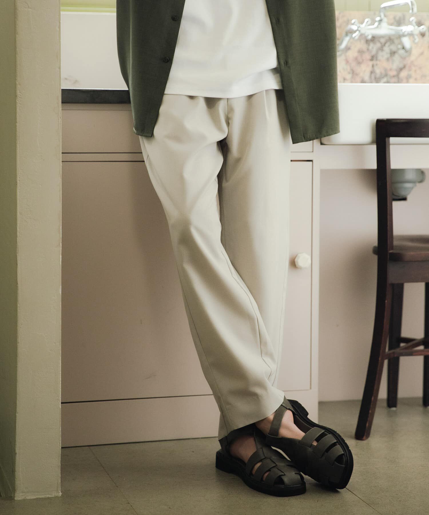 SENSE OF PLACE by URBAN RESEARCH「『イージーケア/速乾』クイックドライタックテーパードパンツ」|その他|ライトベージュ