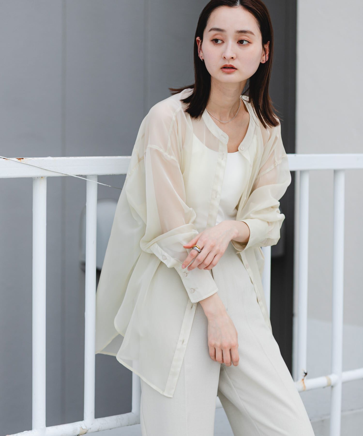 SENSE OF PLACE by URBAN RESEARCH「バンドカラーシャンブレーシアーシャツ」|シャツ・ブラウス|