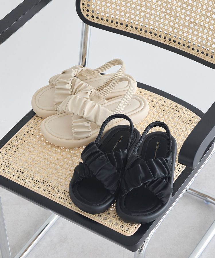 earth music&ecology「ギャザークロスサンダル」|サンダル|