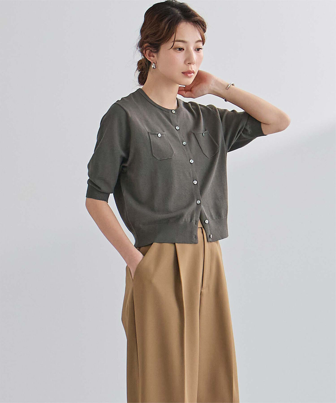 ur's「UVケア/抗ピル胸ポケットハーフスリーブニットカーディガン」|カーディガン|