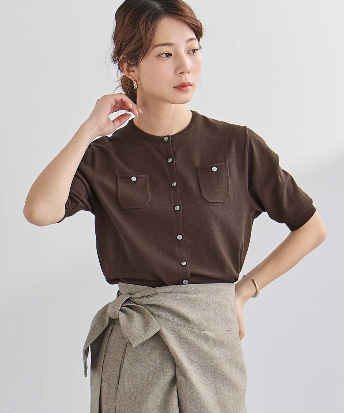 ur's「UVケア/抗ピル胸ポケットハーフスリーブニットカーディガン」|カーディガン|ダークブラウン