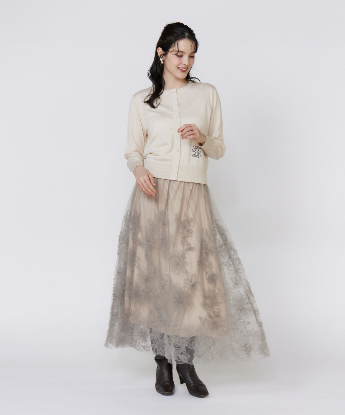 Maglie le cassetto「手描き花刺繍チュールスカート」|スカート|