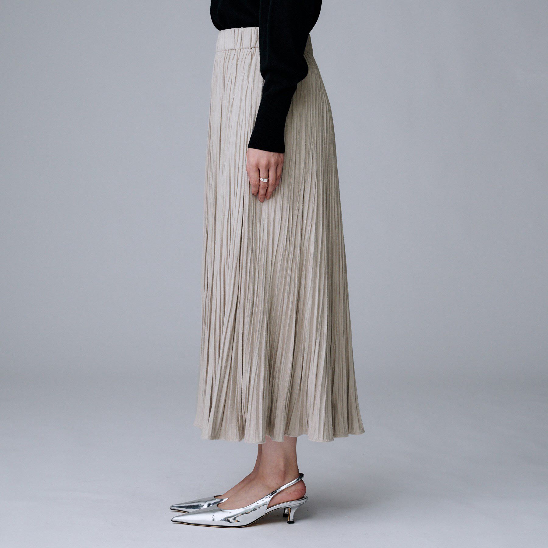 UNTITLED「【シワ知らず/ウエストゴム】スエード風プリーツスカート」|スカート|