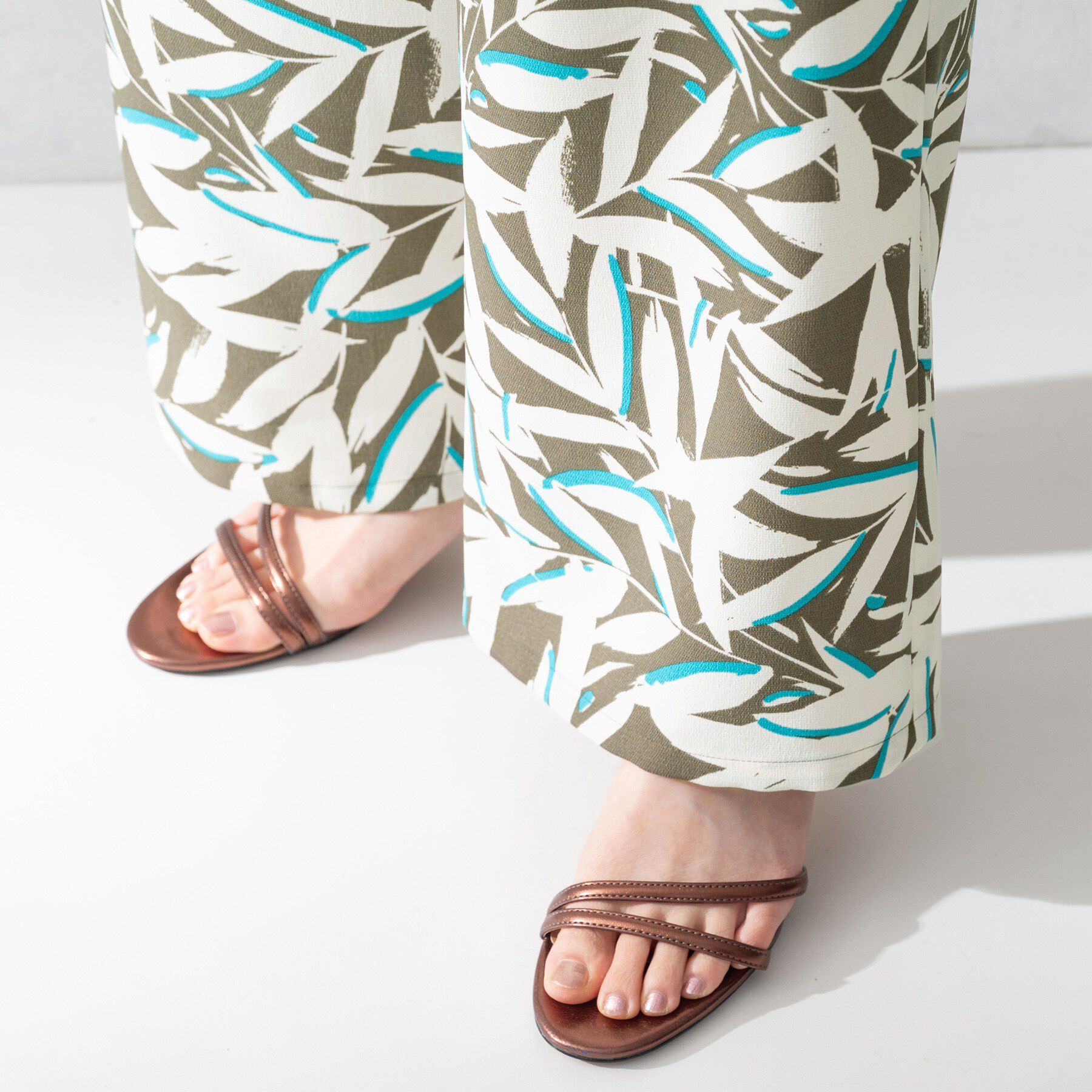 UNTITLED「【古畑星夏さん着用/ウエストゴム/ワイド】ボタニカルリーフパンツ」|その他|