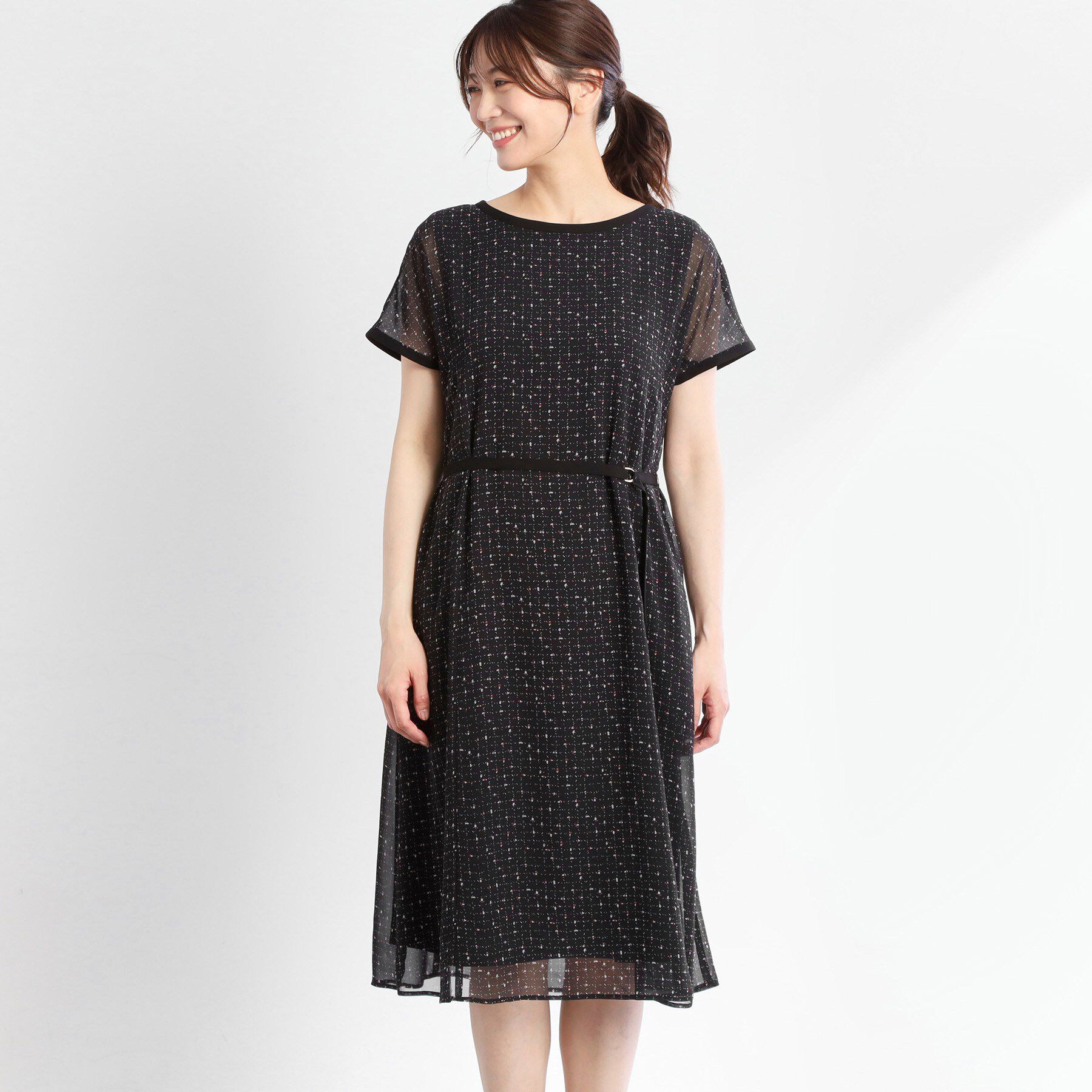 Reflect「【WEB先行カラーあり／マシンウォッシュ可／ナローベルト付き】オフボディツイードチェックワンピース」|ワンピース|