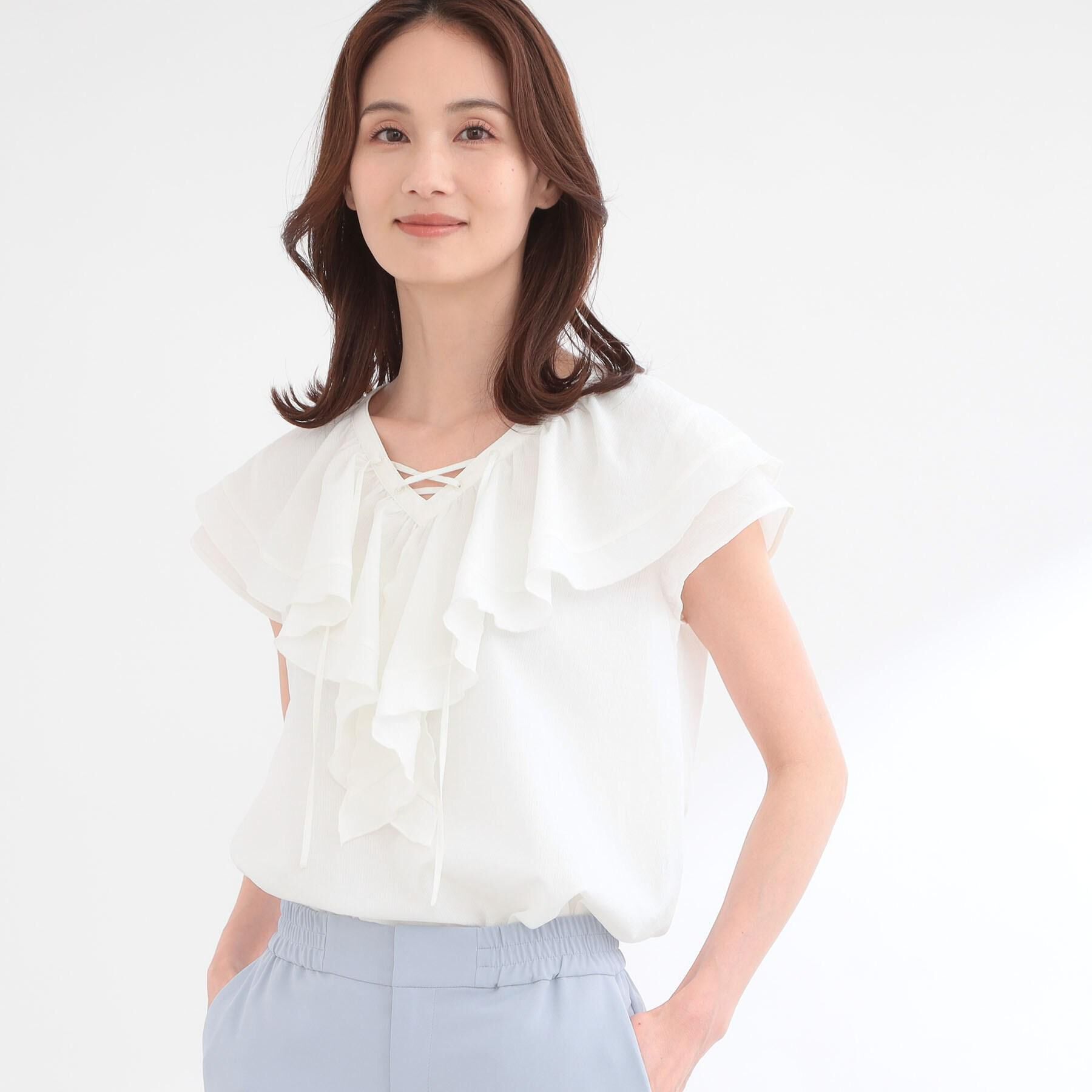 Reflect「【通気性あり／涼しい／マシンウォッシャブル】フリルディテールブラウス」|シャツ・ブラウス|