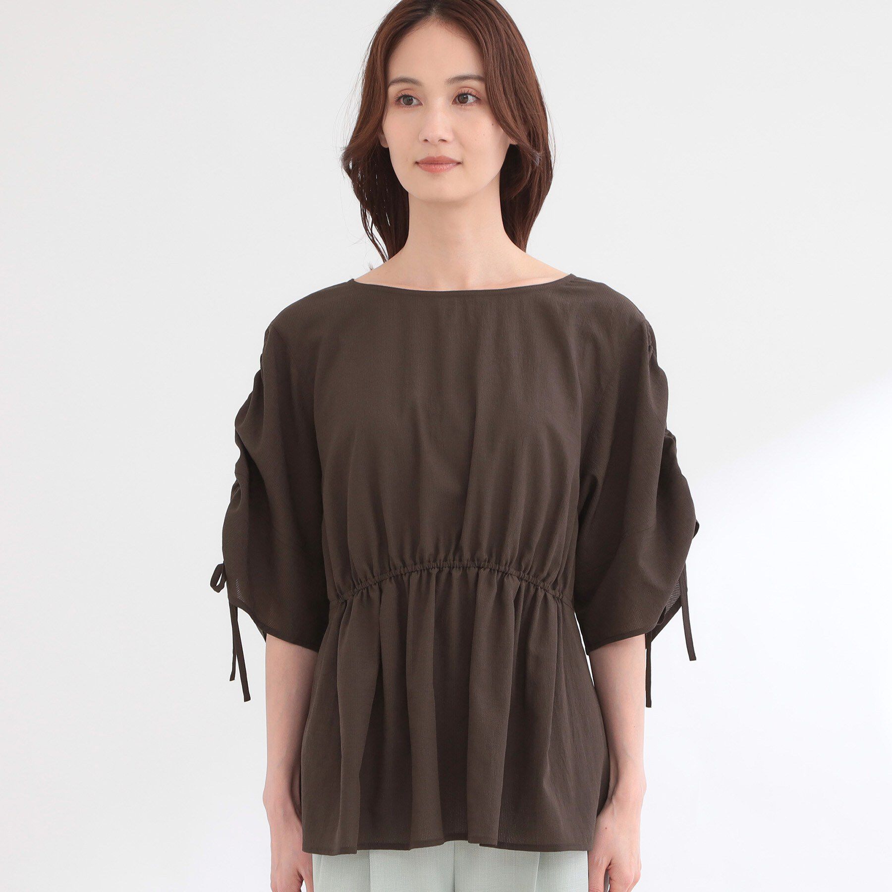 Reflect「【通気性あり／涼しい／マシンウォッシャブル】ウエストギャザーブラウス」|シャツ・ブラウス|