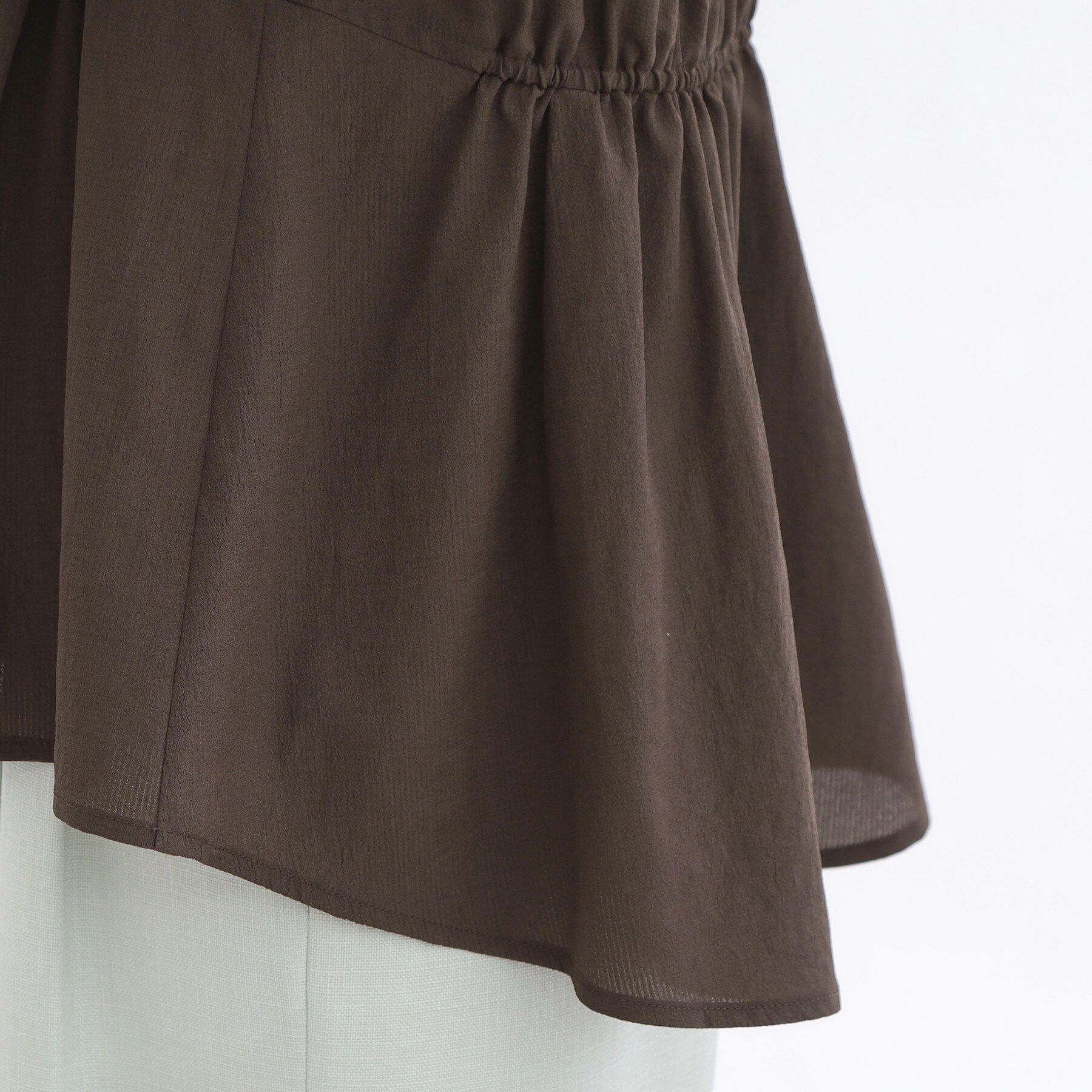 Reflect「【通気性あり／涼しい／マシンウォッシャブル】ウエストギャザーブラウス」|シャツ・ブラウス|