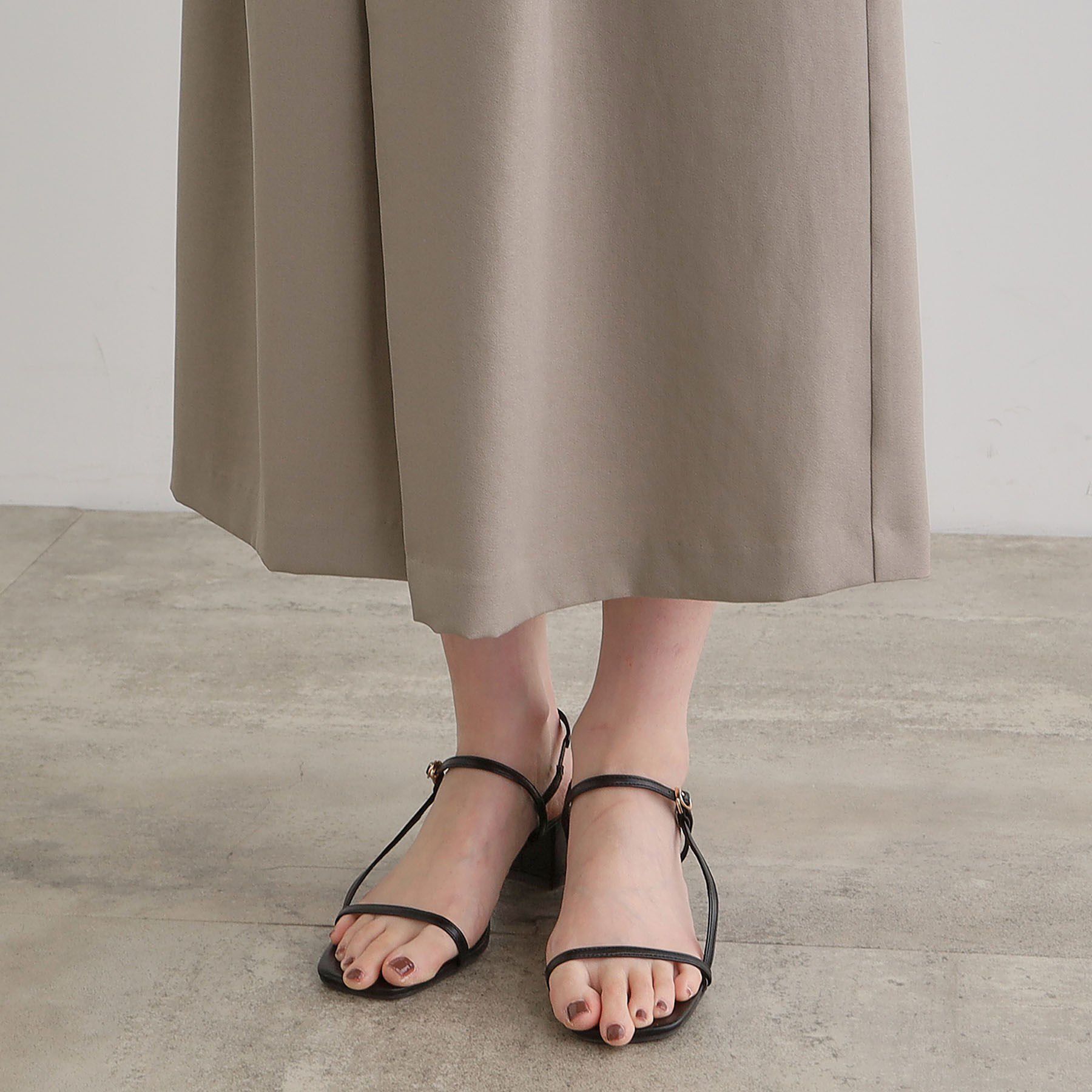 grove「エレガントに着こなすラップ風タックスカート」|スカート|