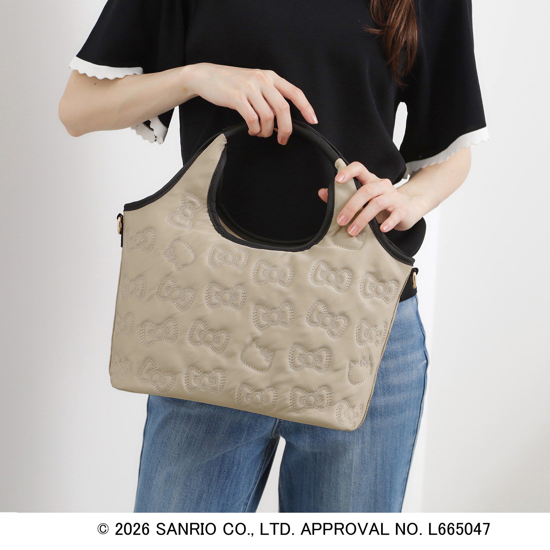 grove「【ハローキティ】撥水キルトクリテトート」|トートバッグ|ベージュ&times;ブラック(