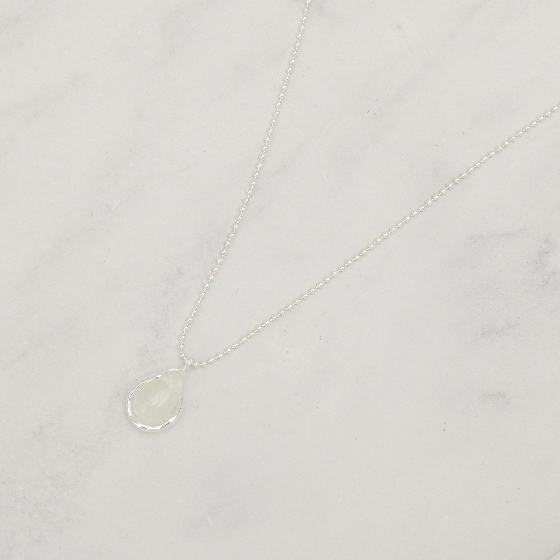 grove「ストーン調メタルショートネックレス」|ネックレス|アイボリー(004)