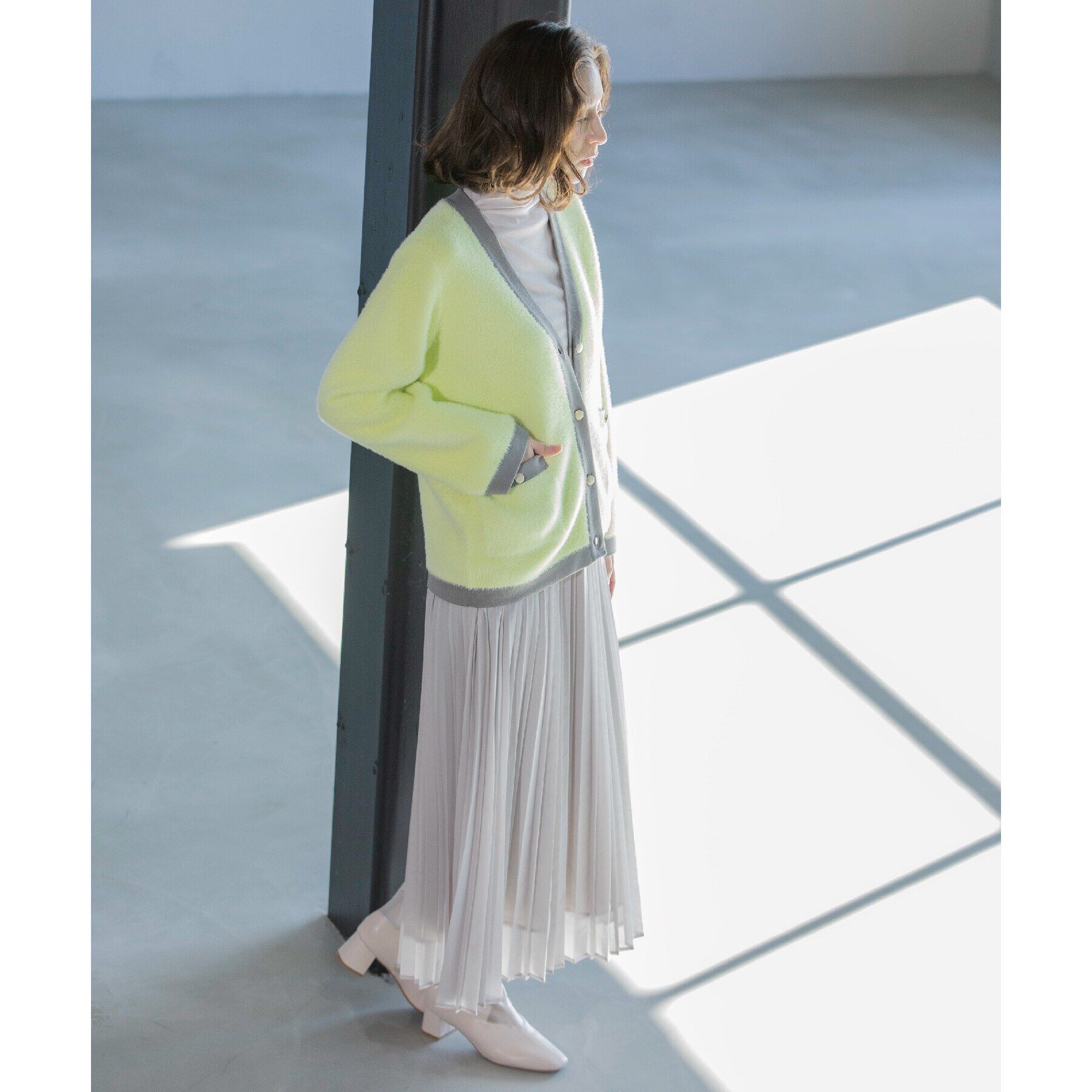 OPAQUE.CLIP「フェザーヤーン配色Vネックカーディガン【洗濯機洗い可】」|カーディガン|