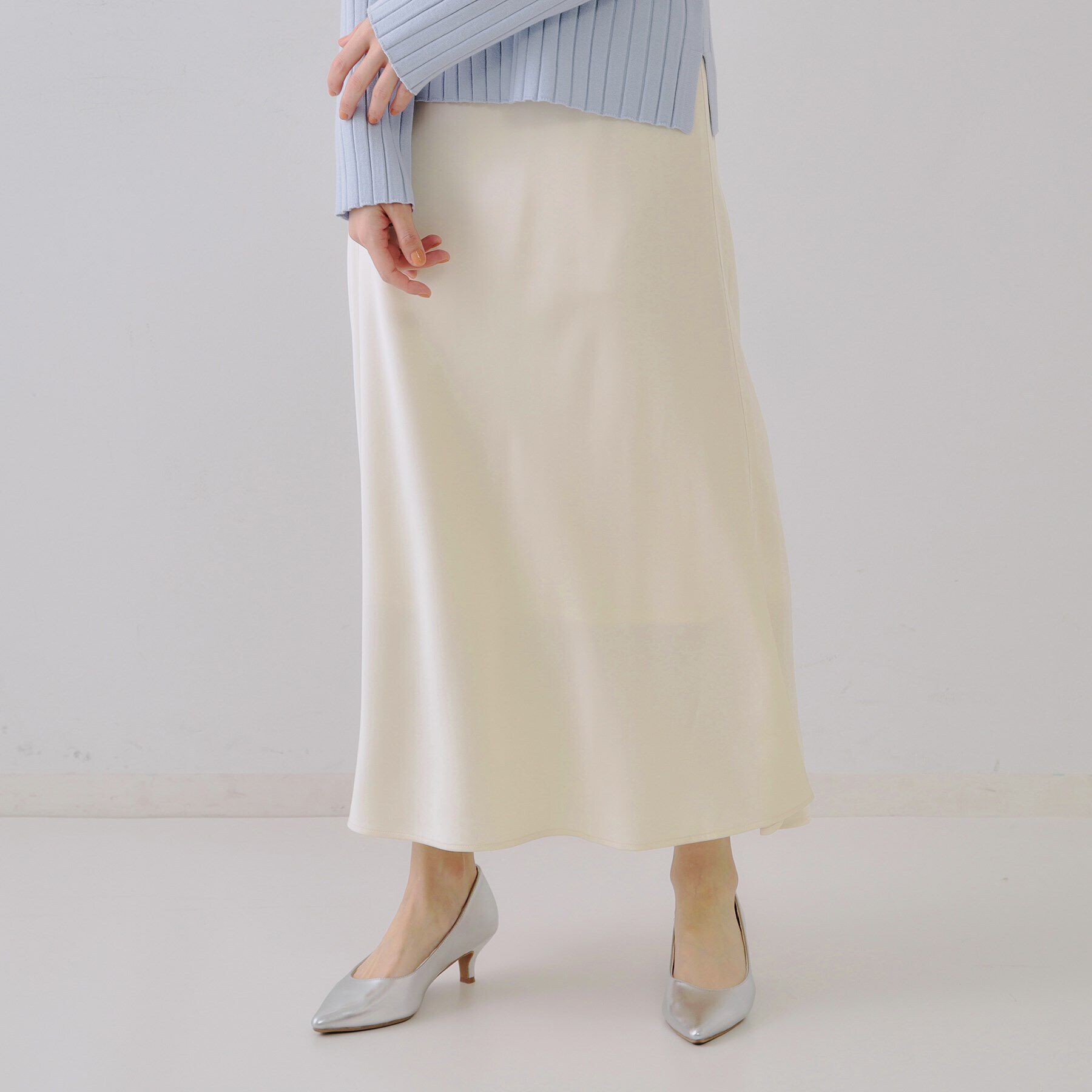 OPAQUE.CLIP「サテンナロースカート【洗濯機洗い可】」|スカート|ライトベージュ(05