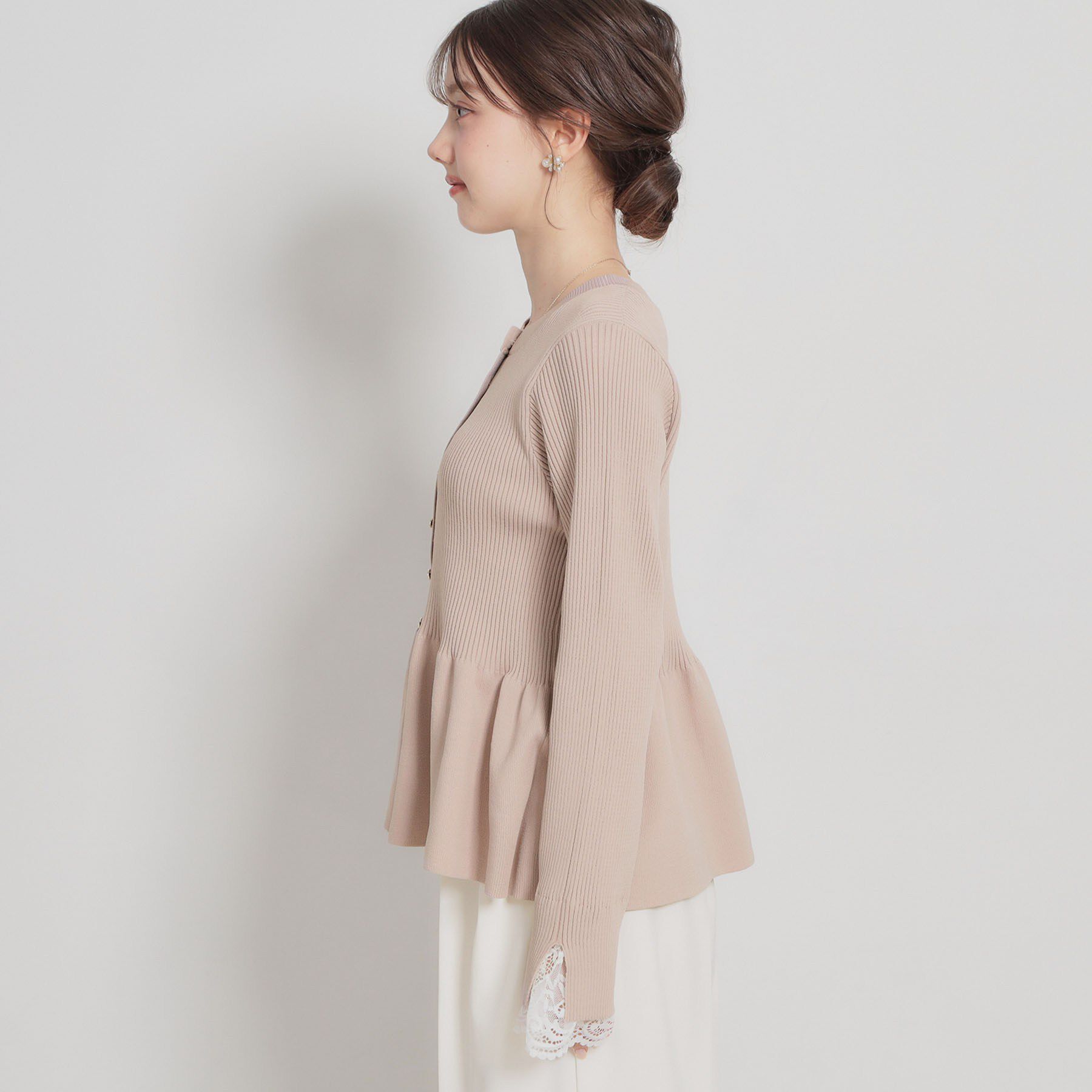 Couture broach「【大人かわいい・洗える】ペプラムニットカーディガン」|カーディガン|