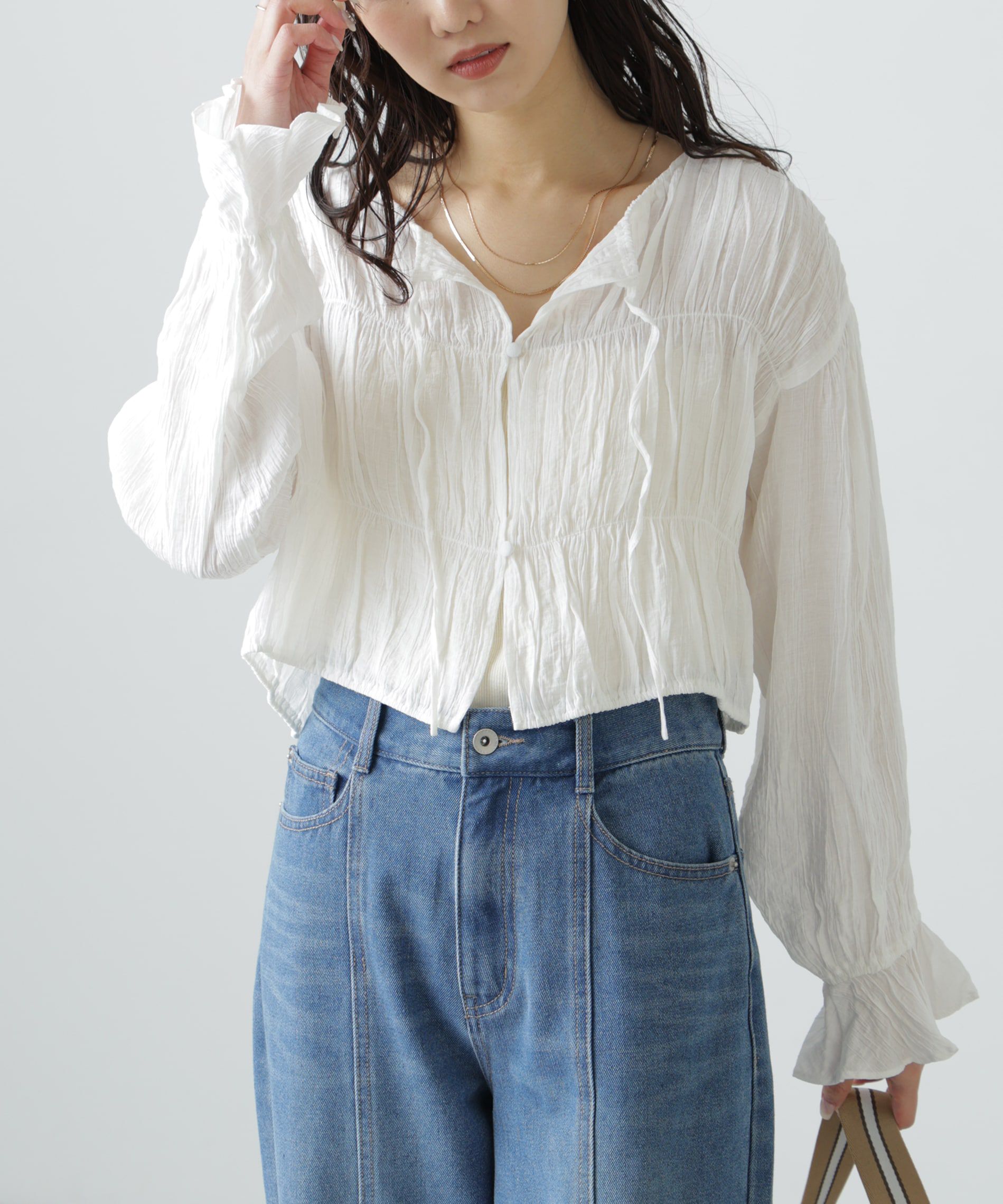  「シアーギャザー前開き短丈ブラウス」|シャツ・ブラウス|ホワイト