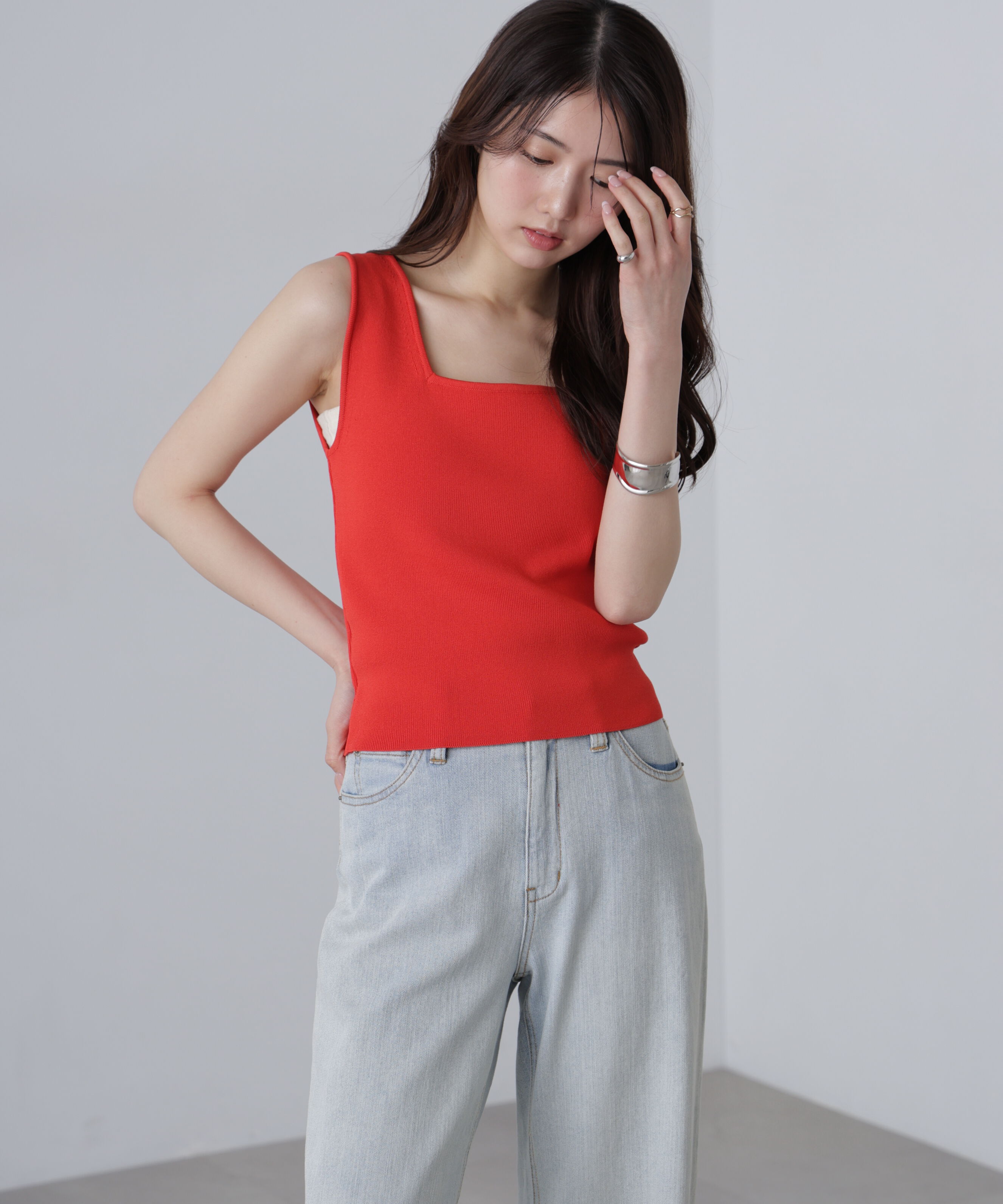  「〈洗える〉マシンウォッシャブル総針スクエアネックタンクニット」|ニット・セーター|